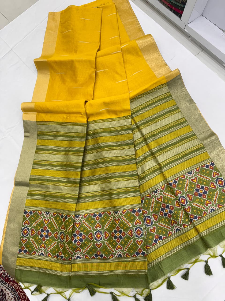 Meena Weaving Patola Pallu Khadi Raw Silk Saree